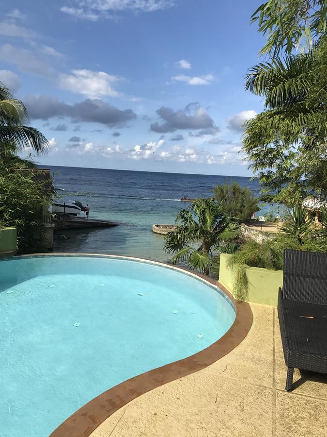 Alexanders Penthouse On The Beach โอโชรีโอส ภายนอก รูปภาพ